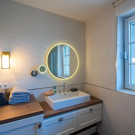 Balaroyal Apartment Szantod