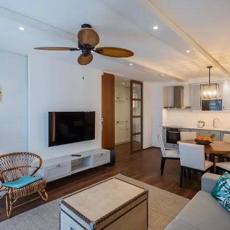 Balaroyal Apartment